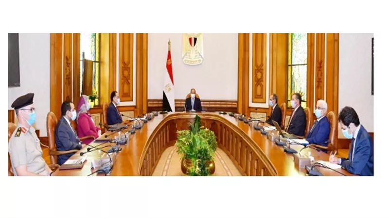 الرئيس يجتمع بعدد من الوزراء ويوجه بتطوير الهيئة القومية للتأمين الاجتماعي لمواكبة التحول الرقمي بالدولة