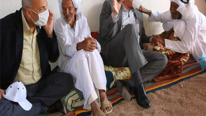 فوده يحرص يلتقي اكبر معمرين بوادى مجيرح بدهب