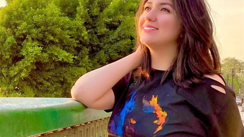 شاهد .. آية عبدالله تداعب جمهورها بإطلالة مبهجة
