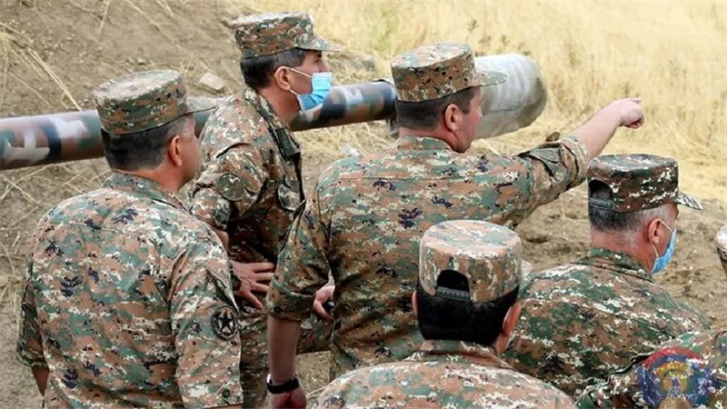 اقالة قائد جيش دفاع قره باغ بعد اصابته فى أحد المواقع العسكرية