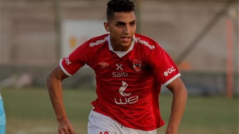 احمد نيبل كوكا فى تدريبات الاهلى استعدادا لطلائع الجيش
