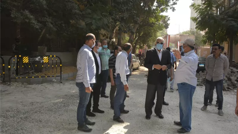 محافظ الجيزة يتفقد اعمال تطوير ورصف شارع نشأت بالعمرانية