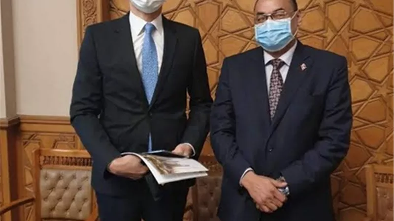 رئيس جامعة بني سويف التكنولوجية يلتقي السفير الكوري بالقاهره