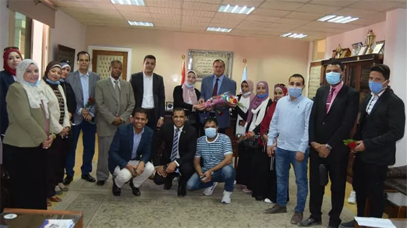 بدء اختبارات القبول للطلاب الملتحقين بقسم الاعلام بسوهاج
