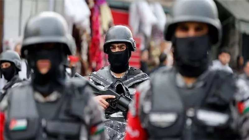 الأمن الأردنى يلاحق شخصا أساء للإسلام ورموزه عبر مواقع التواصل