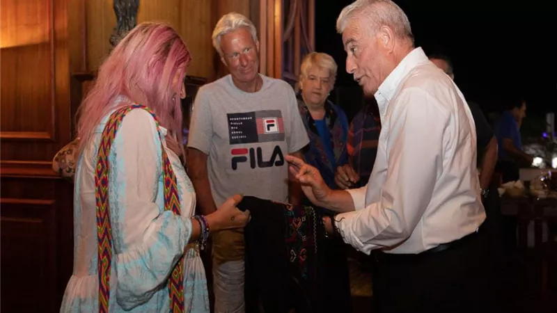 فوده يلتقى مع اسطورة التنس العالمى بيورن بورج بأحد المنتجعات الكبرى بمدينة شرم الشيخ
