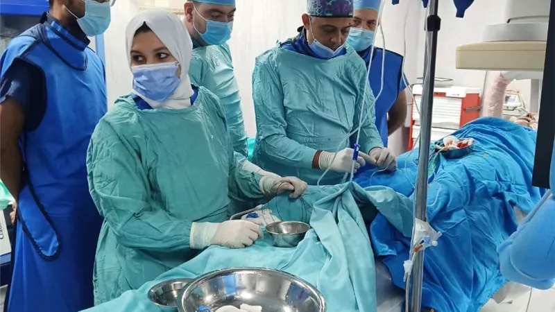 نجاح عملية قسطرة مخية علاجية لمريضة تعانى من نزيف بالمخ