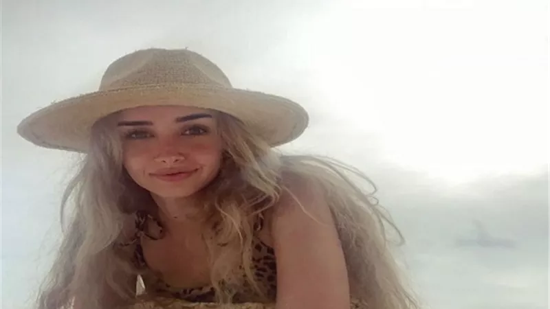 هنا الزاهد تعوض غيابها عن مهرجان الجونة بإجازة فى جزر المالديف
