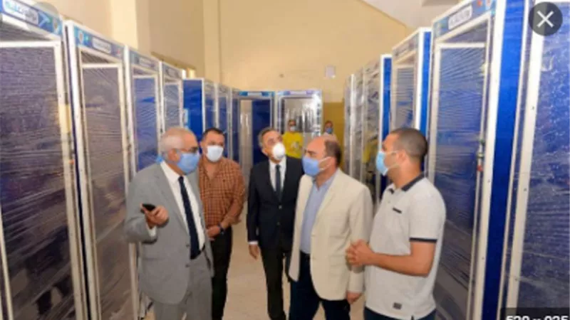 رئيس جامعة المنصورة يتفقد عمليات تطوير وتجهيز مراكز الاختبارات الالكترونية