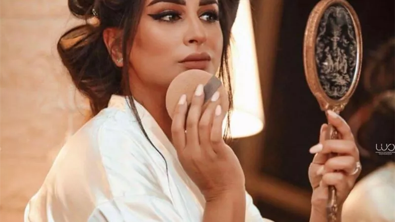 في 3 خطوات.. نغم زلابية تكشف للسيدات عشاق المكياج طرق وضعه نهارأ