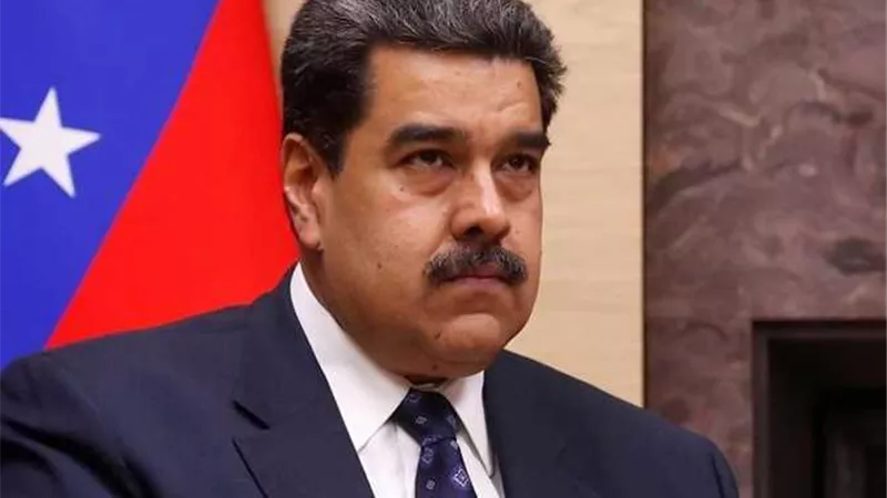رئيس فنزويلا يوجه اتهامات لنظيره الإسباني