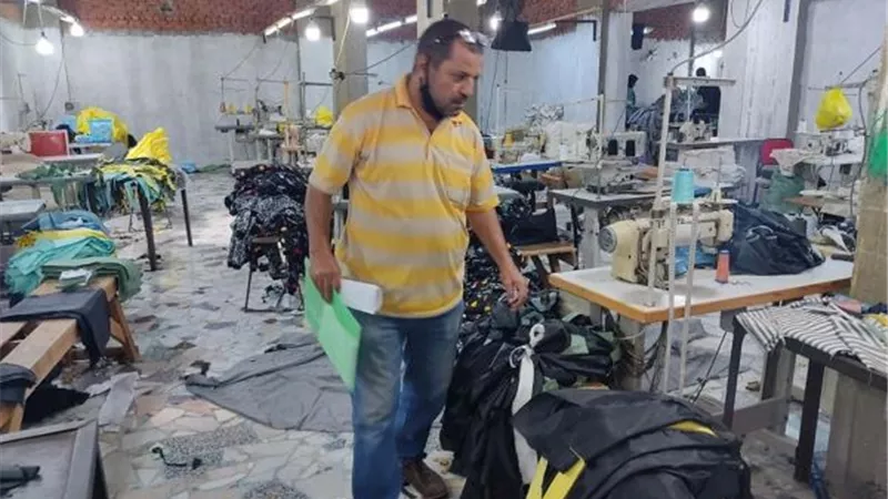 مصنع ملابس بدون ترخيص وعلامة تجارية مضروبة بالاسماعيلية