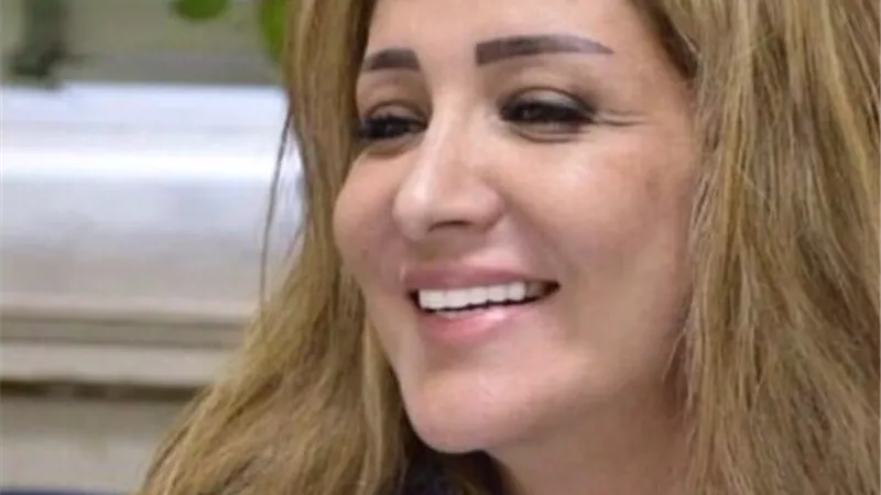 25 لوحة فنية فى المعرض الأول لسالى وفائى.. بالصور