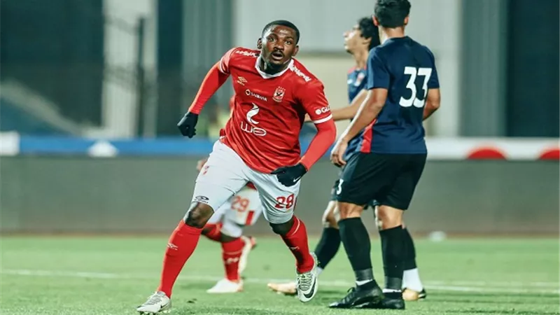 نجم نيجيريا السابق: أجايي يستحق الحصول على فرصة بالمنتخب