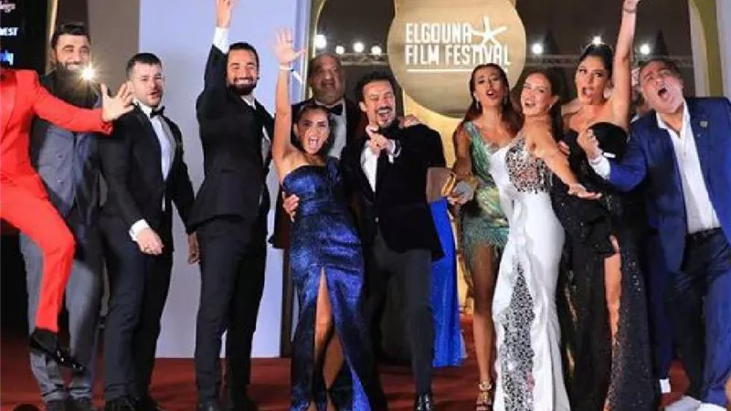 طرد مراسلي ومصوري مهرجان الجونة من حفل عمرو دياب