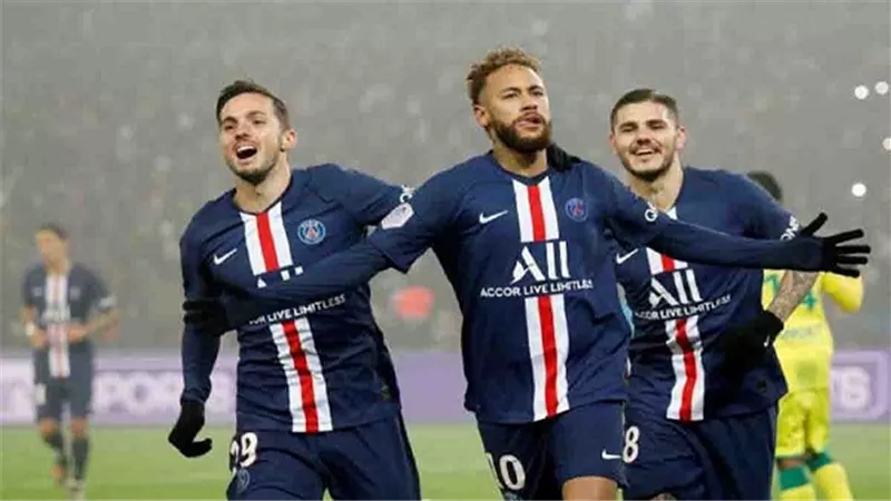 مواعيد مباريات الدورى الفرنسى اليوم السبت والقنوات الناقلة