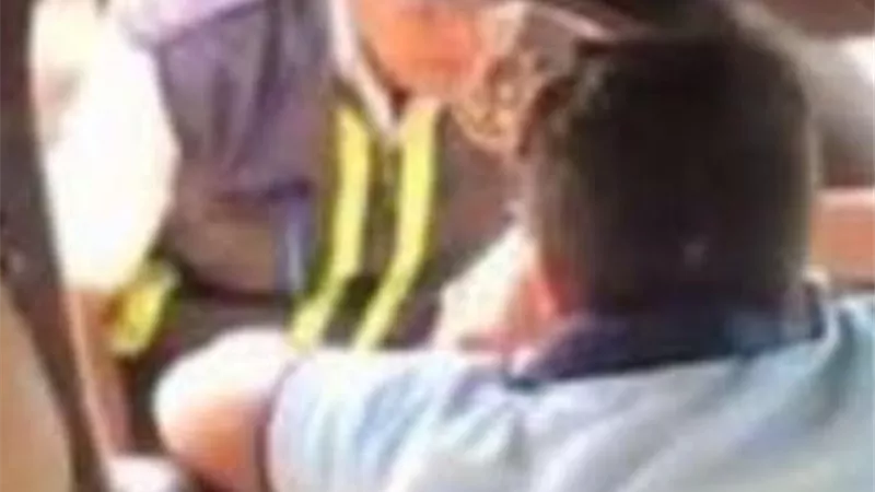 أمن العاصمة يلقى القبض على طفل الفيس بوك المتهم بالهروب من شرطى المرور