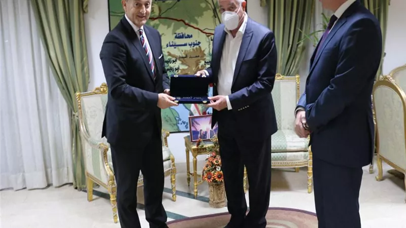 فوده يستقبل سفير صربيا لتنشيط حركة السياحة الوافدة