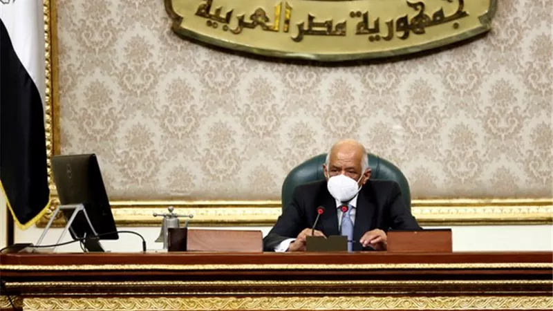 عبد العال لوزير المالية 
