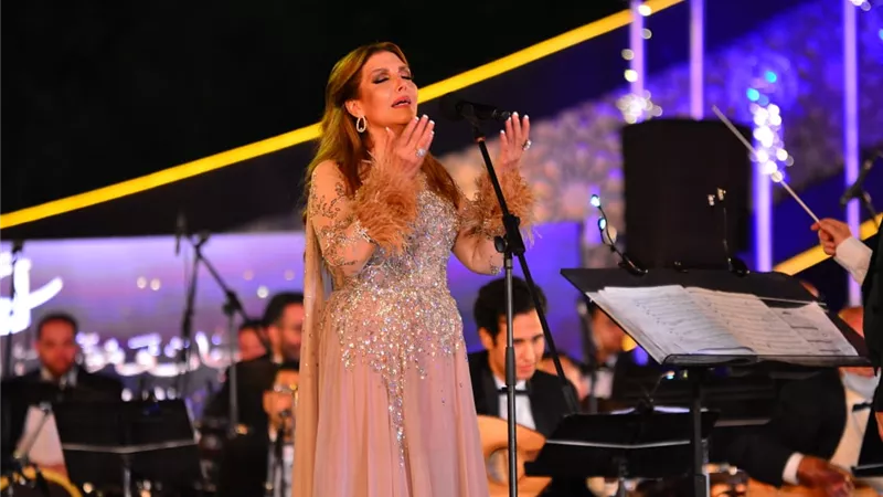 نادية مصطفى تتألق ب