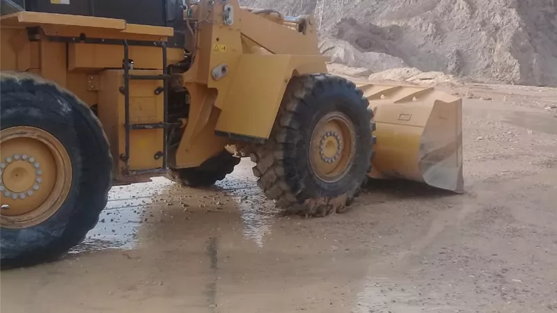معدات الطرق والكباري وشركة 