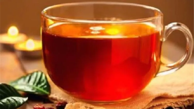 اتبع تلك التعليمات ..تحميك من خطر بكتريا الشاى وان كان باهظ الثمن