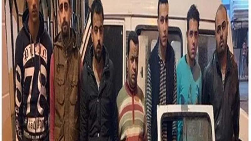 القبض علي تشكيل عصابي تخصص في سرقة السيارات ببنها