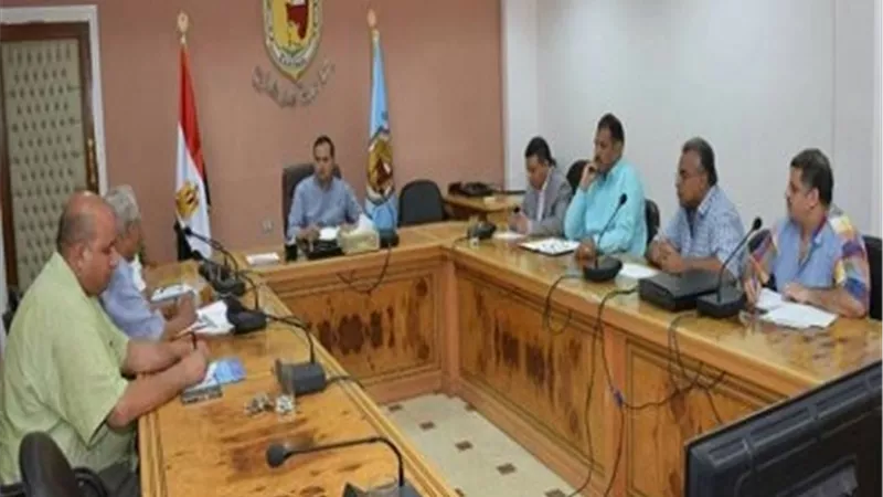 رئيس جامعة سوهاج يناقش تنفيذ مستشفي الطوارئ الجديد بتكلفة ١٣٠ مليون جنيه
