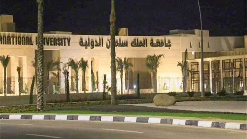 فودة يكرم المسىئولين بالمقاولين العرب فى جنوب سيناء.. بالصور