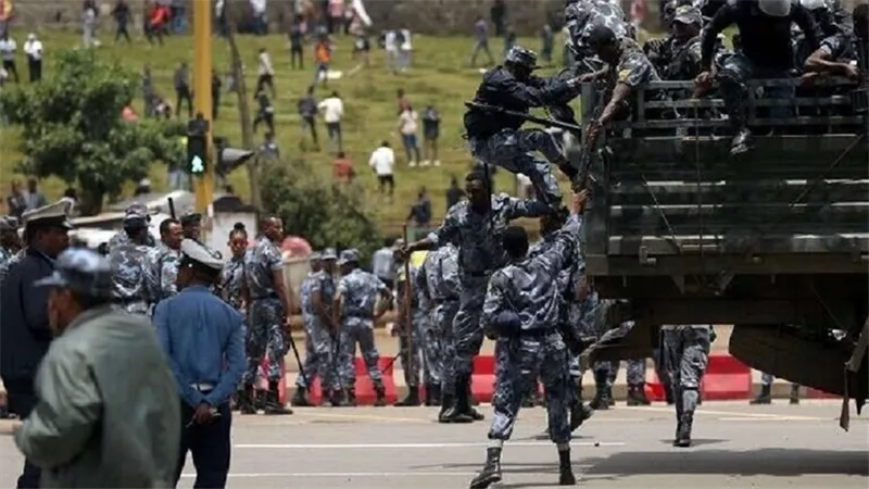 مقتل 23 شخصا وهروب 750 آخرين في هجوم مسلح بإثيوبيا