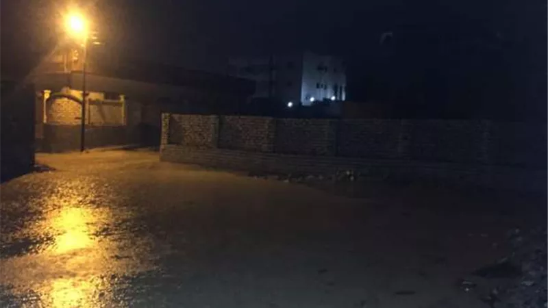 بسبب سوء الأحوال الجوية.. غلق طريق الطور اتجاه أبو رديس