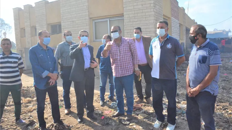 محافظ الغربية يقرر وقف رئيس قريةالعامرية عن العمل بعد جولة في المحلة الكبرى