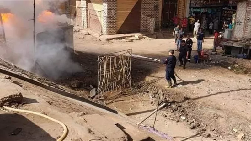 السيطرة على حريق بكابينة كهرباء بحرم الطريق الدائري بالخصوص