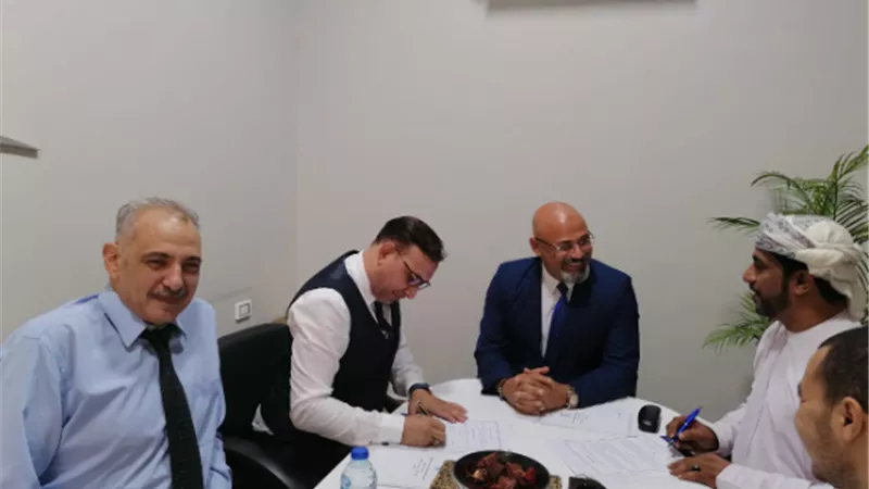 بالصور ...سلطنة عمان تستقبل الدفعة الأولى من المتدربين على برنامج الدبلوماسي الصغير