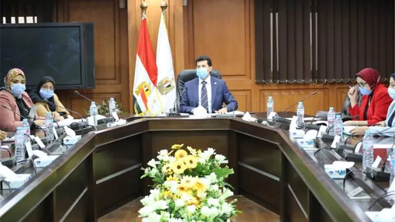 وزير الرياضة يترأس اجتماع اللجنة العليا لرعاية واكتشاف المواهب