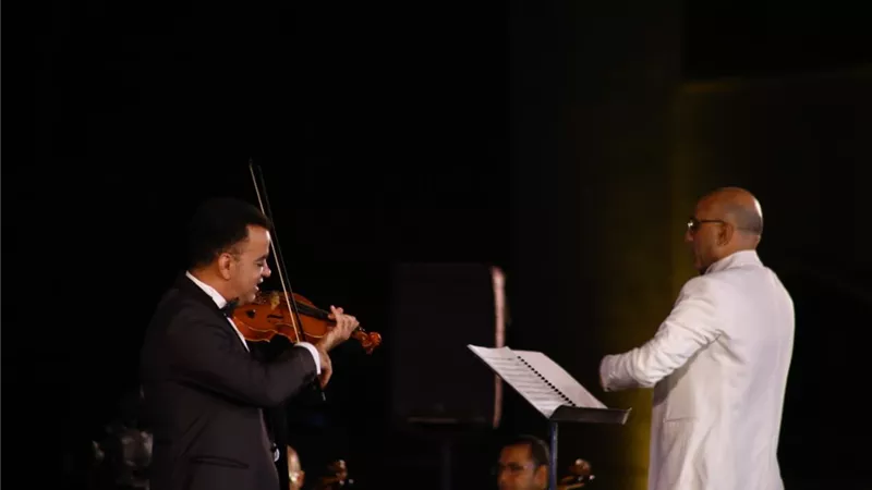 جهاد عقل يحيي الليلة الرابعه من الموسيقى العربية