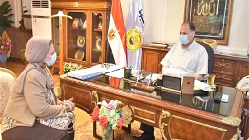 محافظ أسيوط يستقبل نائب رئيس جامعة أسيوط لخدمة المجتمع