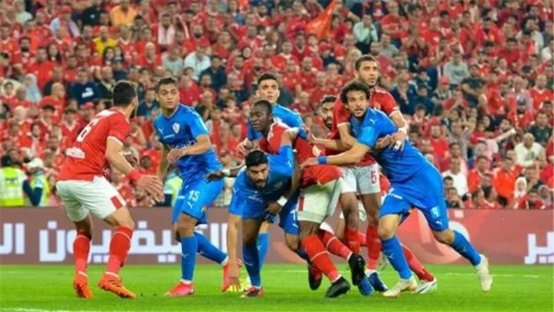 نهائى دورى الأبطال بين الأهلى والزمالك بحضور الجماهر .. فكرة فى ذهن الكاف