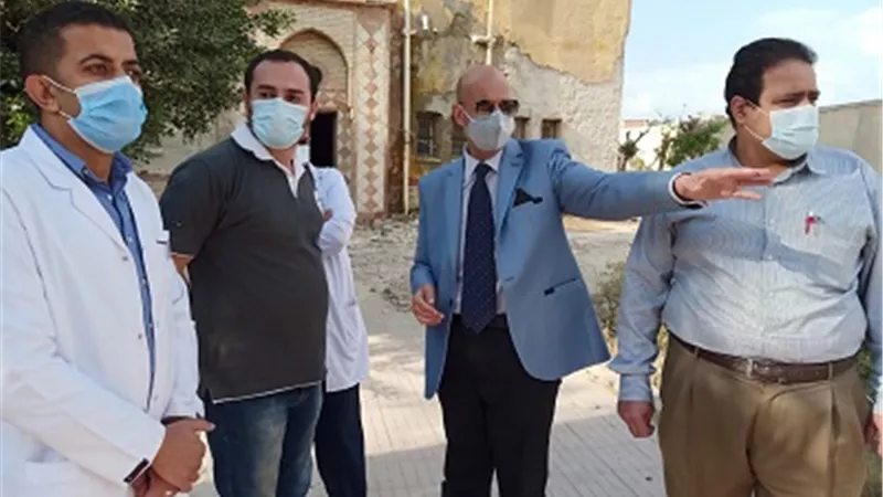 وكيل وزارة الصحة يتابع أعمال التطوير بمستشفي الصدر بالزقازيق