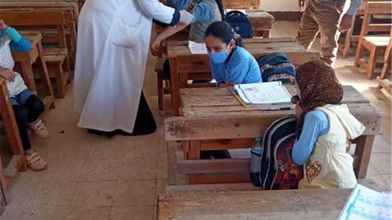 المبادرة الرئاسية لعلاج سوء التغذية تفحص 133 ألف تلميذ بالشرقية.صور