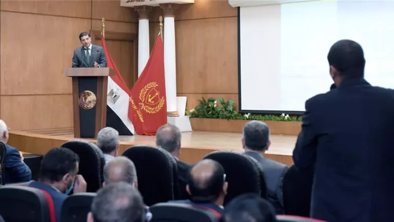 رئيس هيئة الاستثمار ومحافظ بورسعيد يبحثان فرص الاستثمار بالمحافظة