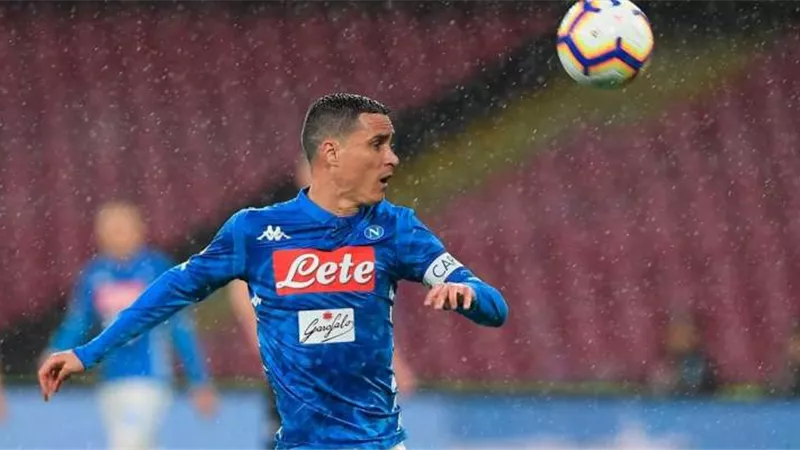 إصابة مهاجم فيورنتينا الإيطالي بفيروس كورونا