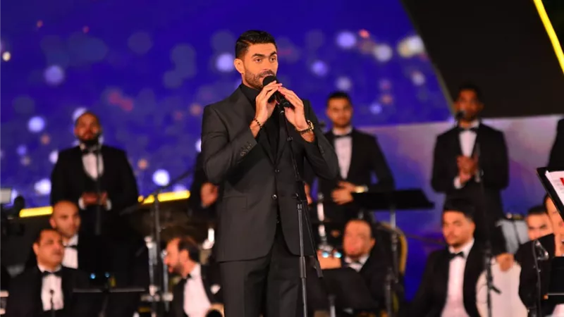 خالد سليم يشدو ب ١٢ اغنية على مسرح النافورة.. صور