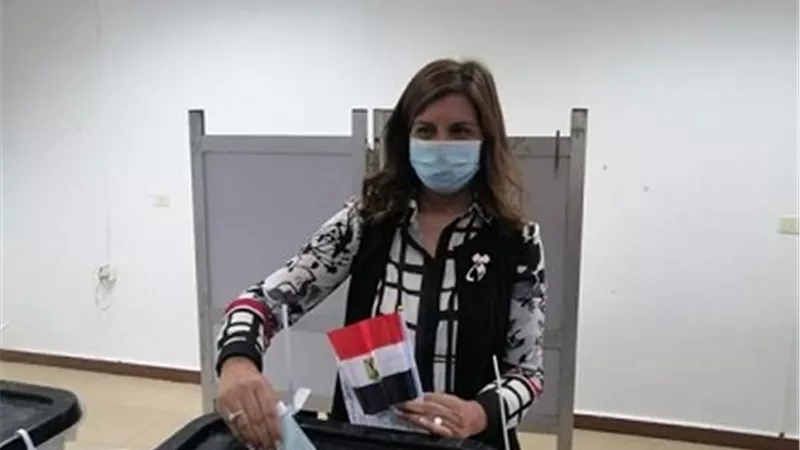 وزيرة الهجرة تدلي بصوتها في انتخابات مجلس النواب 2020