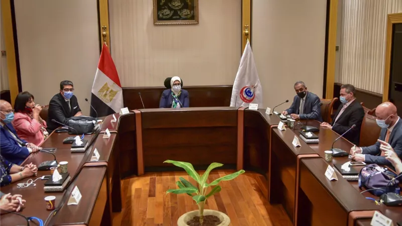 زايد تبحث سبل التعاون في مجال القوافل الطبية مع مؤسسة 