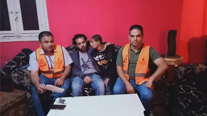 وزيرة التضامن تقدم له مساعدات عينية ونقدية