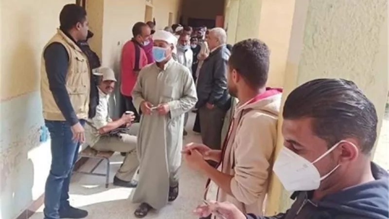 بسبب ساعة الراحة.. توقف التصويت فى انتخابات مجلس النواب مؤقتا