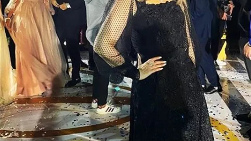 زوجة احمد زاهر تخطف الانظار بحفل هنادى مهنا واحمد صالح