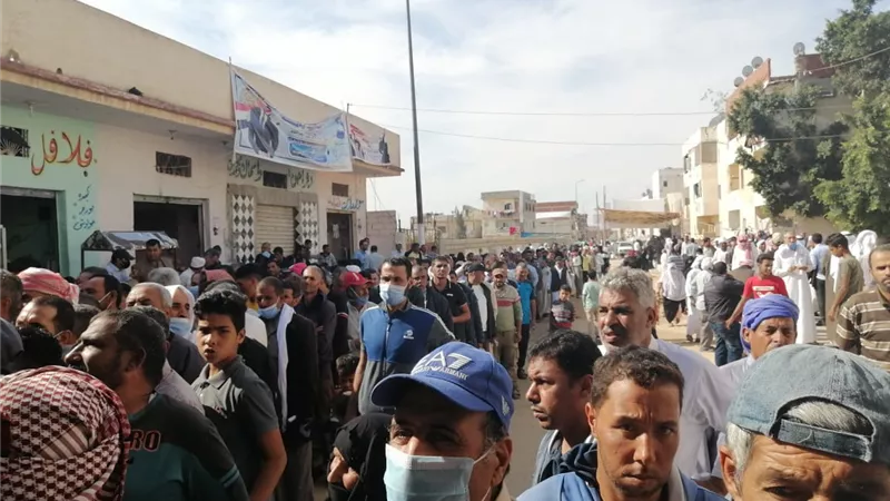 إقبال كبير علي عدد من لجان الانتخابات بشمال سيناء