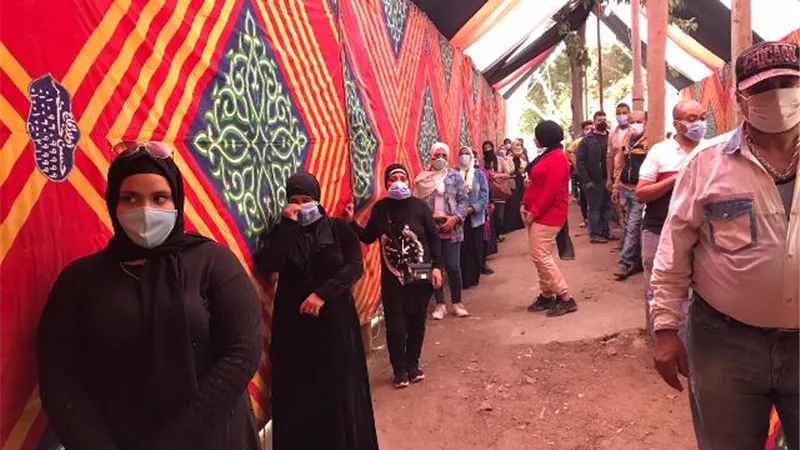 تواصل الاقبال على لجان شبرا فى انتخابات برلمان 2020 .. صور